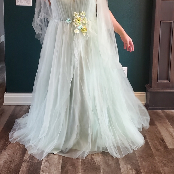 Plus Size Tulle Floral Gown - Picture 8 of 8